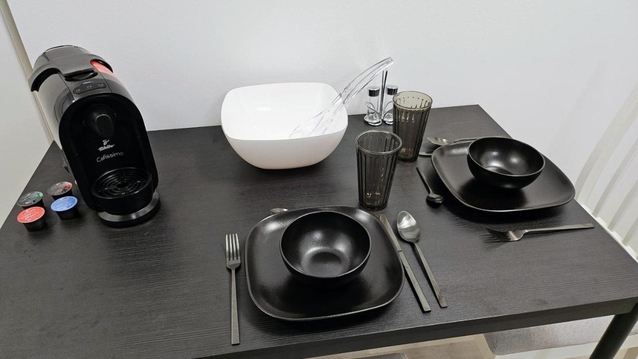 Apartment Kueche Arbeitsplatz Netflix Wlan Barrierefrei Augsburgo Exterior foto
